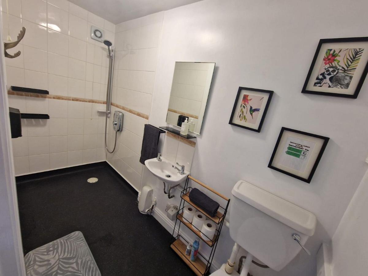 Holiday home 4 Bed Charming, Family-friendly 1694