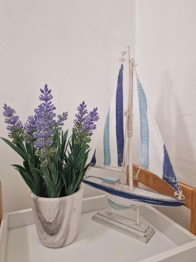 Holiday home 4 Bed Charming, Family-friendly 1694