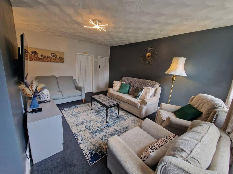 Holiday home 4 Bed Charming, Family-friendly 1694 *