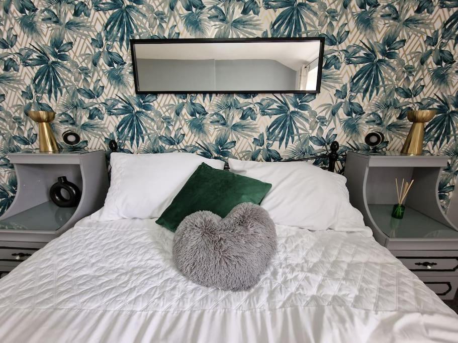 Holiday home 4 Bed Charming, Family-friendly 1694 *